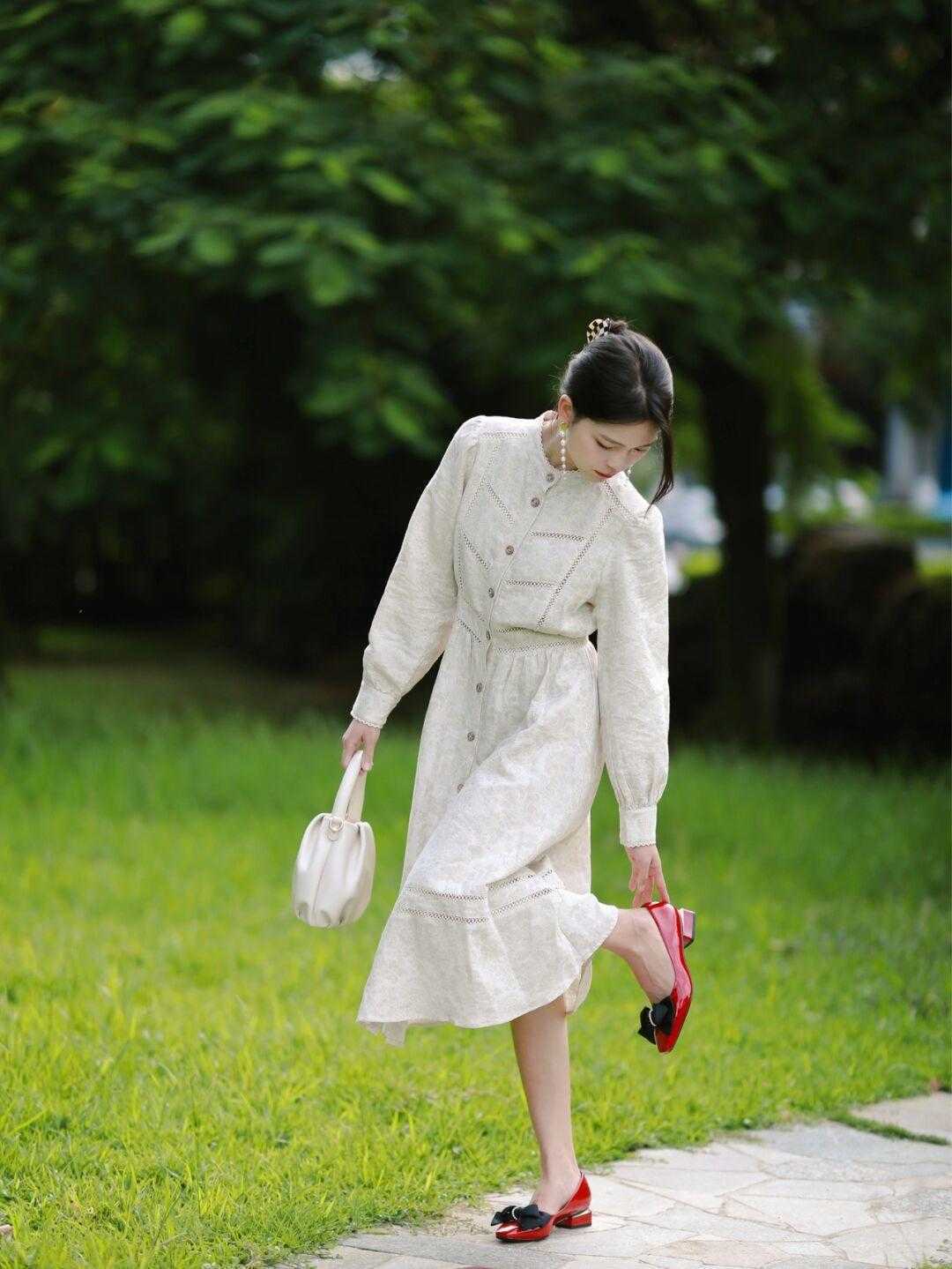 服装|都是基础款的衣服，看起来既高级又时尚，简直好搭配又惊艳