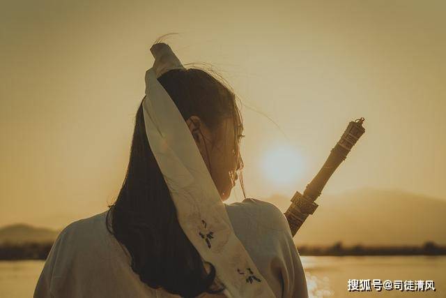 玄铁重剑|金庸武侠，射雕三部曲中，武功排名前二十的都有谁？