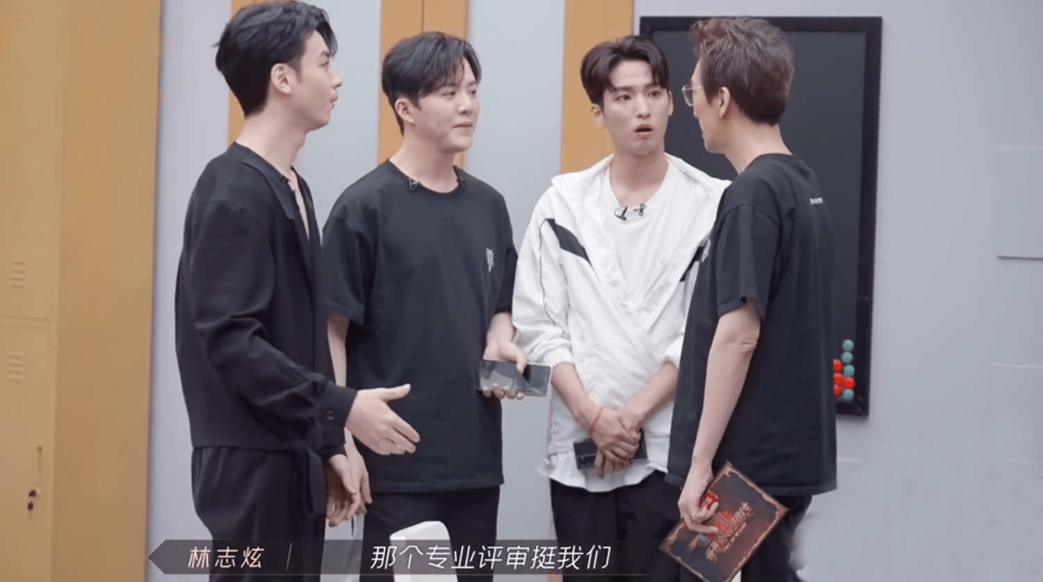 舞台|李响为年轻买单，林志炫因固执而被骂，他俩才真的是《披荆斩棘》