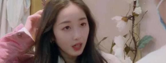 何鞠婧|不只是景甜,半个娱乐圈女星都“秃”了,可为何鞠婧祎一直被骂?