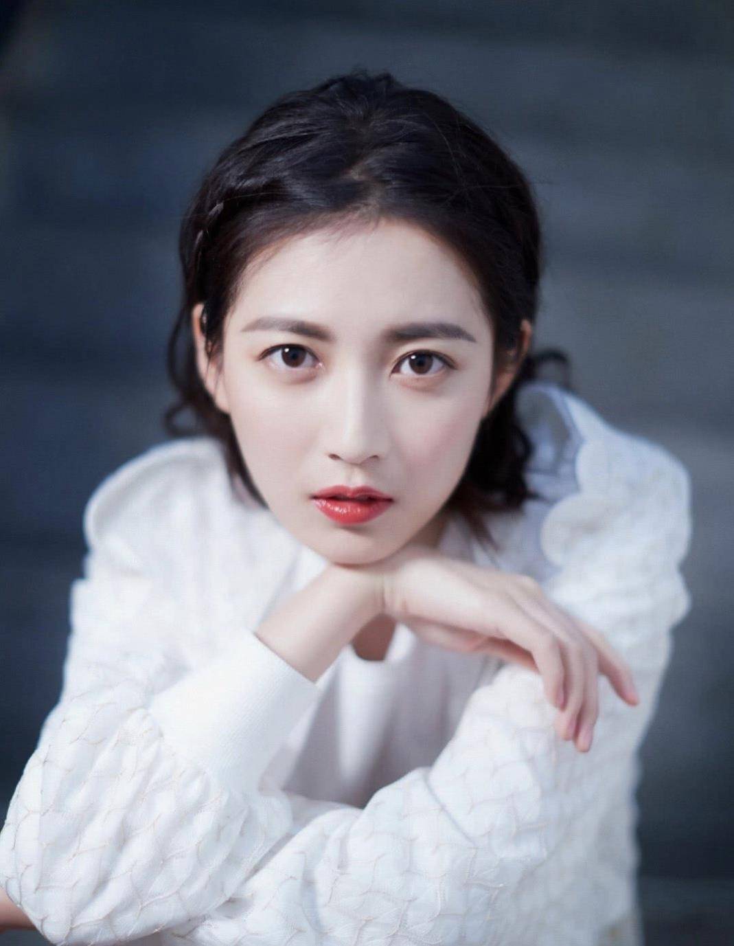 演技|颜值与演技并存的陈钰琪,遇到了眼光独特的唐嫣,她太幸运了