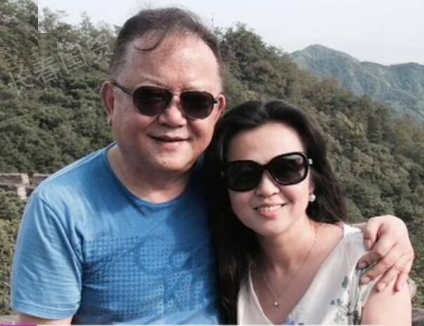 原创王刚第一任妻子杜小娟近况旧爱新欢都是过眼云烟