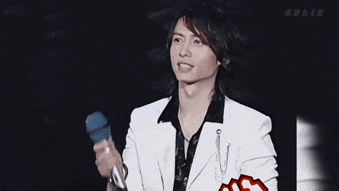 长发|第一次见张柏芝对男人如此把持不住，滚圈冻龄男我好想拥有...