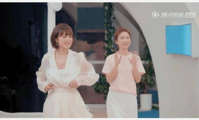 关系|《心动的信号》女嘉宾关系微妙，女2女3线上线下互动，女1遭冷落！