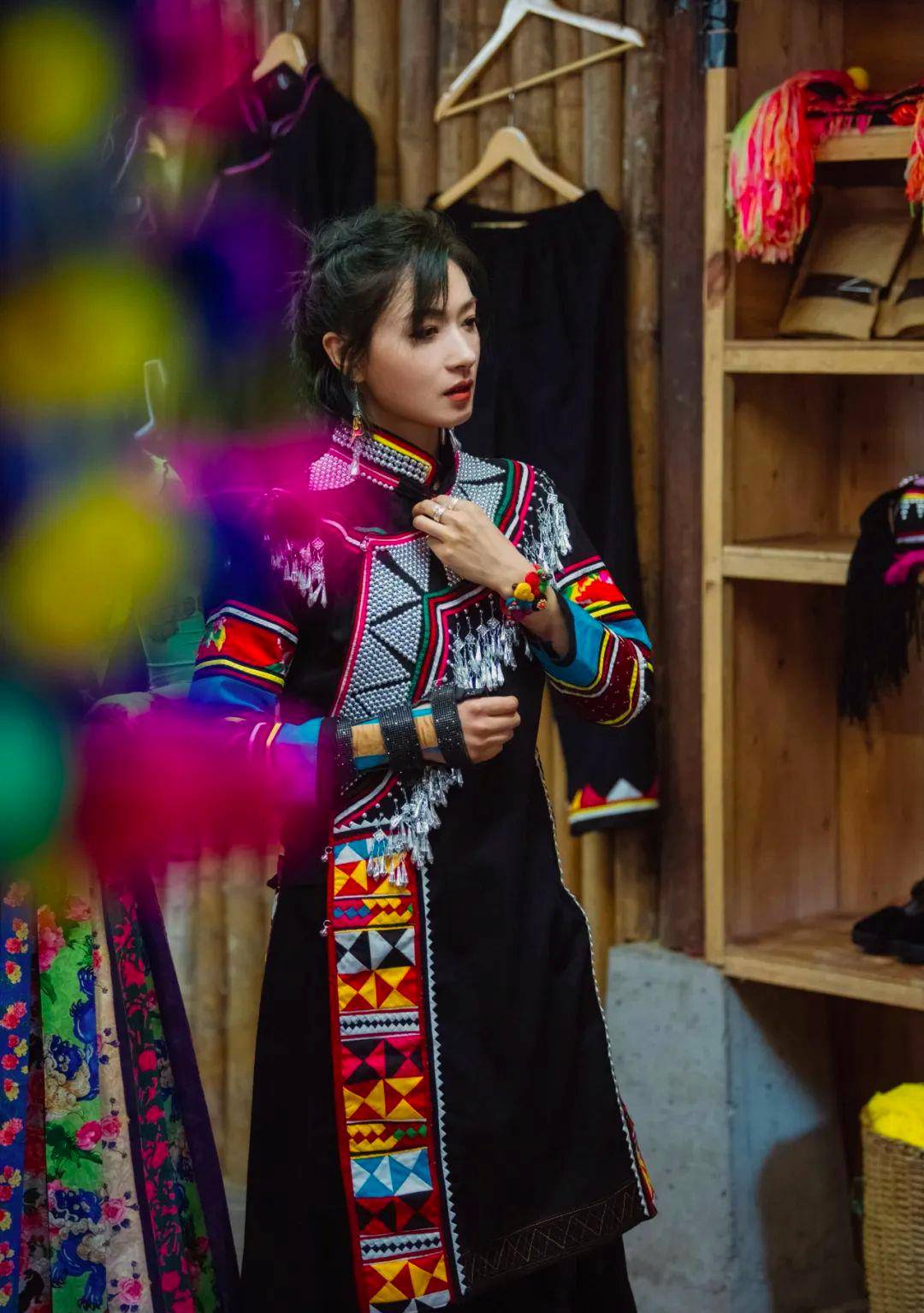 黑色|姐姐私服大盘点：张雨绮又纯又欲，郁可唯少女感十足，宁静太飒了