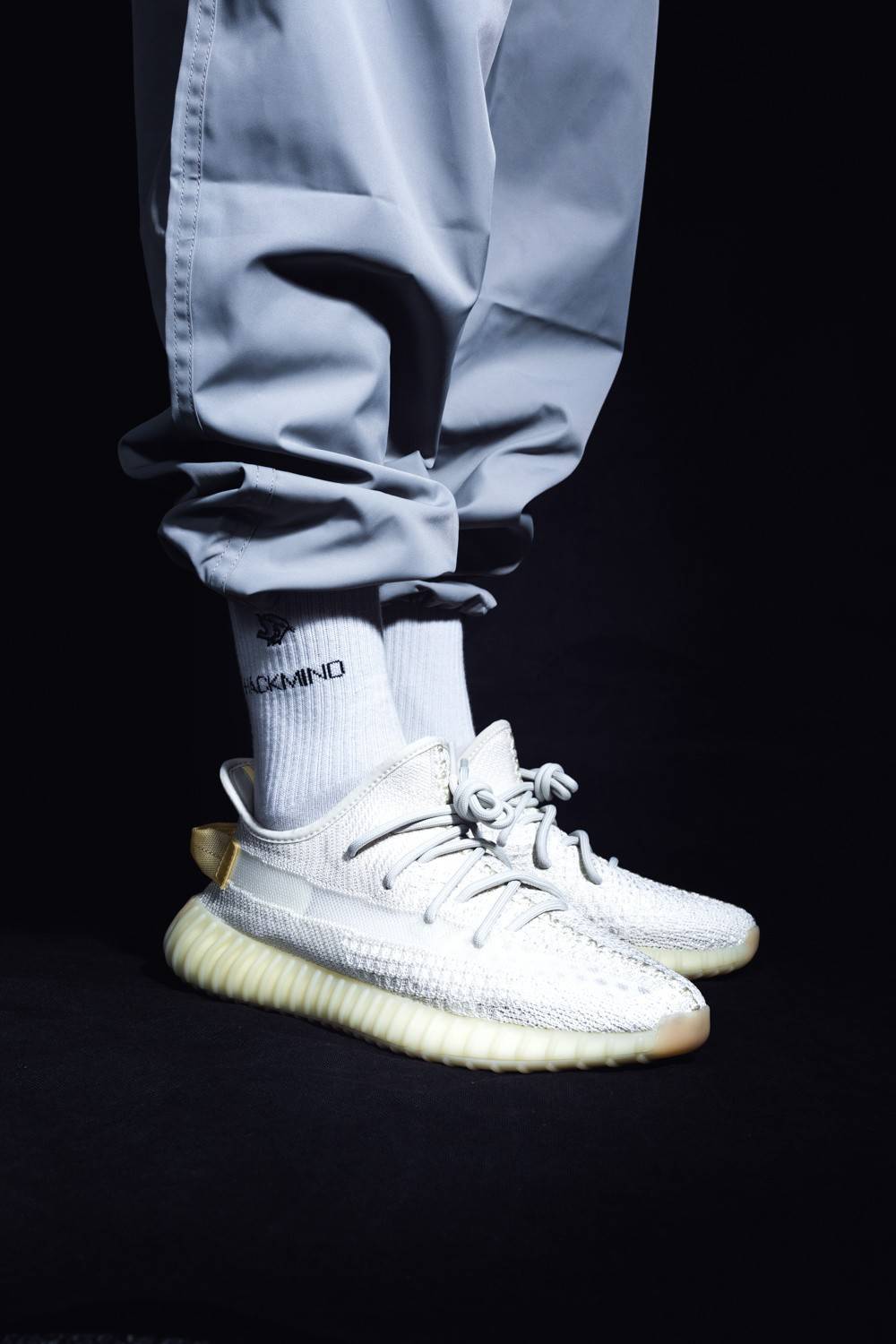 实物|纯白秒变糖果色！首款变色 Yeezy 350 好看又好玩！登记最后一天！