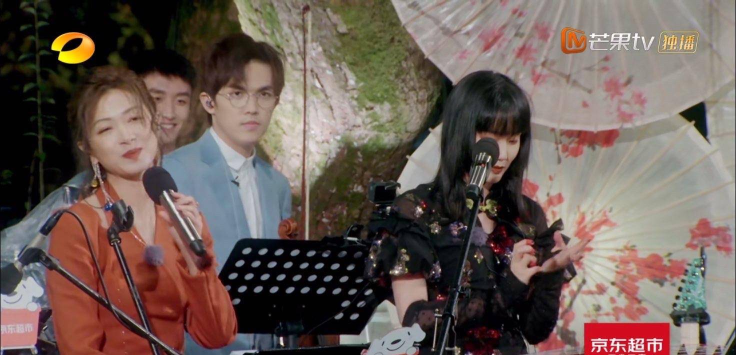 黑色|姐姐私服大盘点：张雨绮又纯又欲，郁可唯少女感十足，宁静太飒了