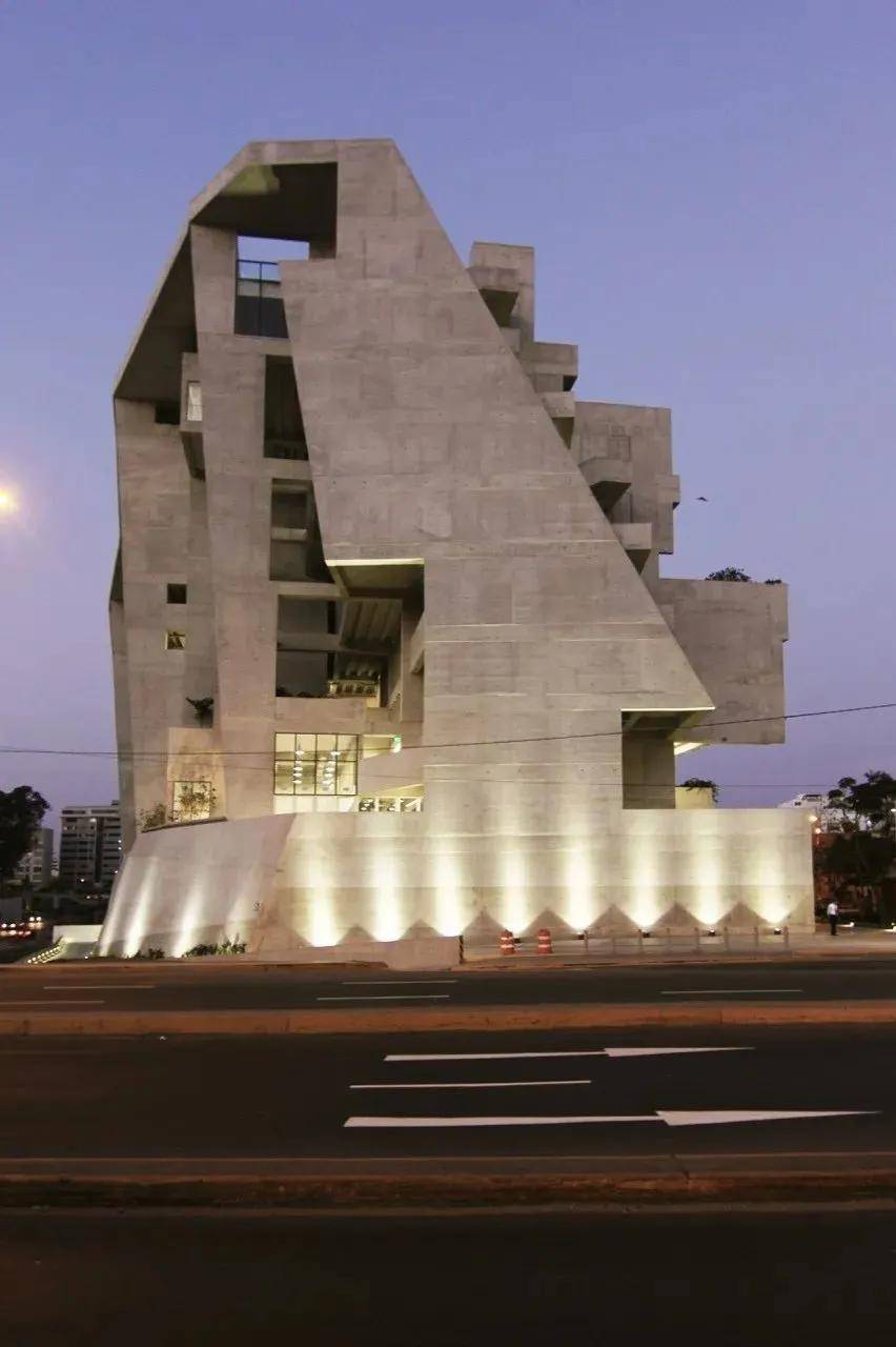 graftonarchitects与环境的亲密感