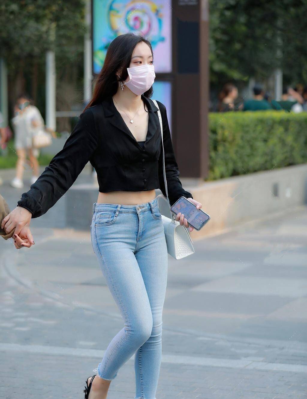 上衣|“低腰裤”不是谁都可以穿，没有必要的身材优势，一切只会是徒劳