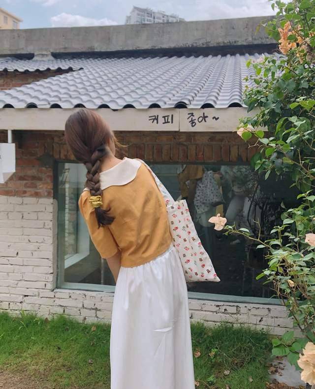 整体|秋天裙装怎么穿好看?短袖上衣配半身裙简约高级,提升气质又显白