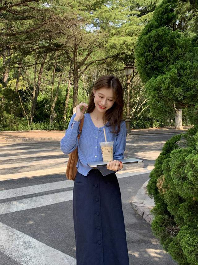 风头|风头正火的针织衫，搭配上牛仔裤还可以这么时髦？高级又优雅