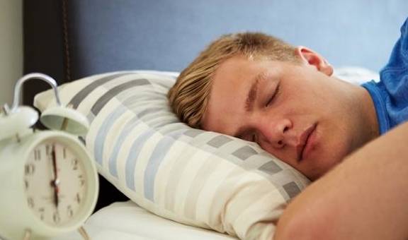 能够帮助|肝火旺盛怎么“灭”?4个办法,帮你降降火