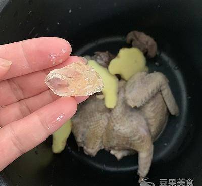 鸽子|#母亲节，给妈妈做道菜#电饭煲版鸽子山药汤