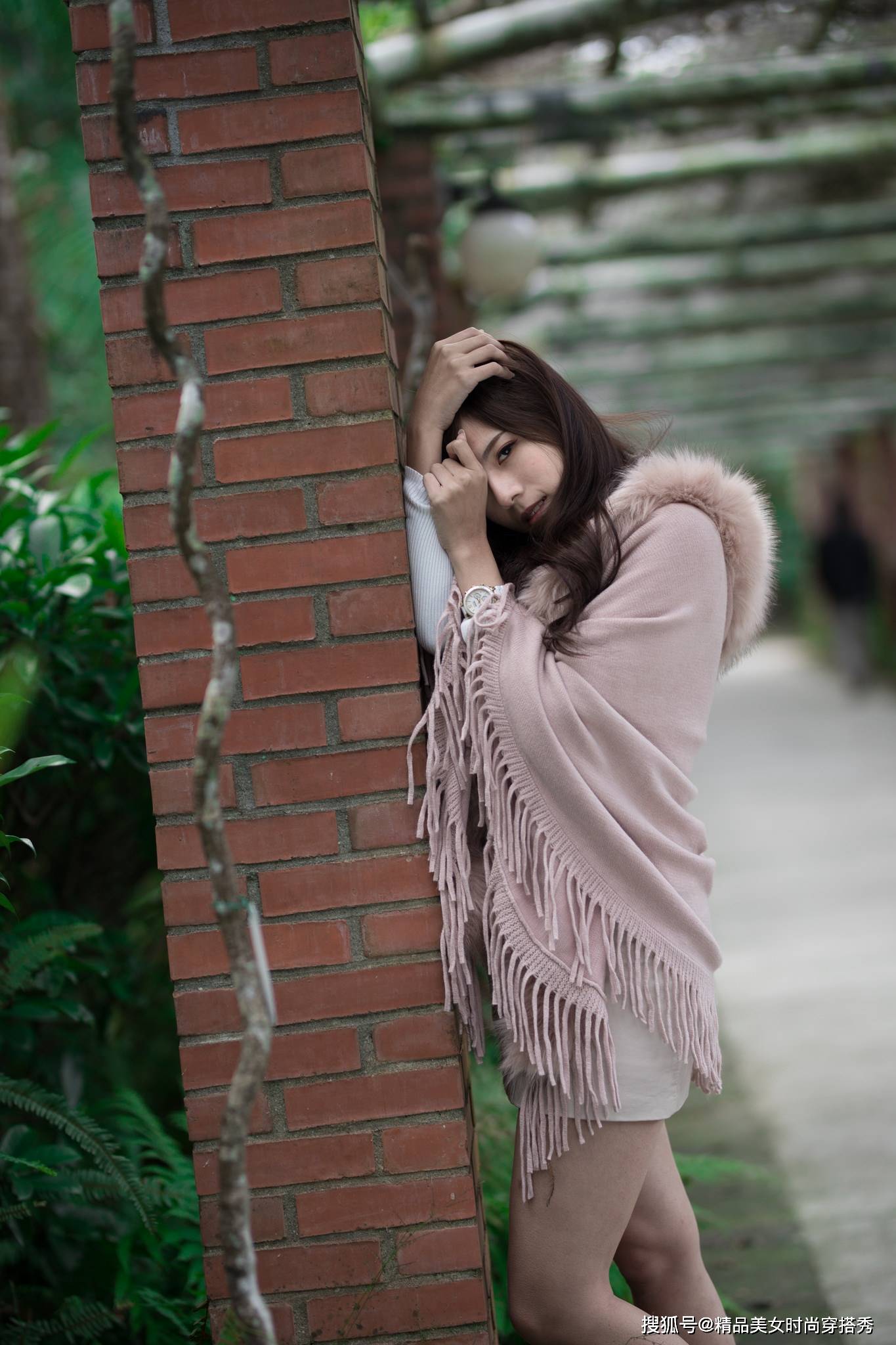 都能|简约修身的版型，自带随性气质的毛衣，轻松穿出自己的休闲感