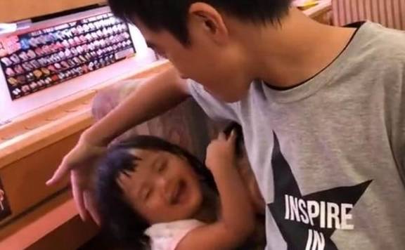 家长|年轻时只顾自己“生二胎”，不顾孩子感受，晚年自食恶果欲哭无泪