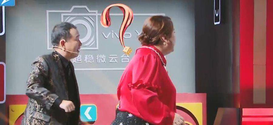 滕叔|都在笑沈腾追baby时摔倒，谁留意王子文对贾玲说的话？暴露低情商