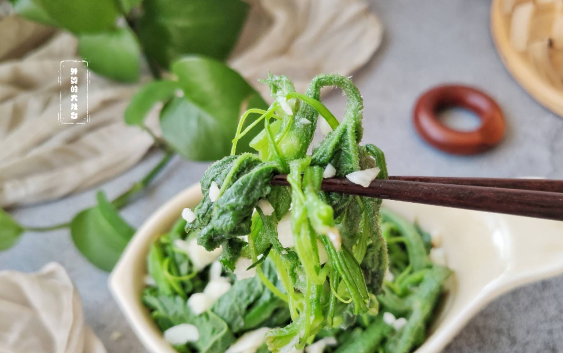 炒什么菜需要用到大蒜 d69f139da66f473eaa607dd55f9072fc.jpeg