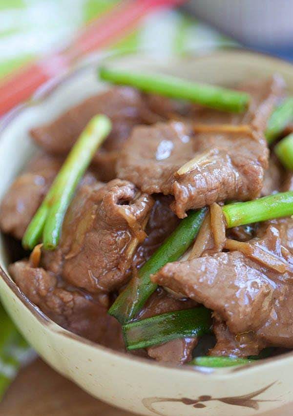 原料|姜葱炒牛肉-嫩,多汁,超级美味的食谱,自己在家里做轻松快捷。