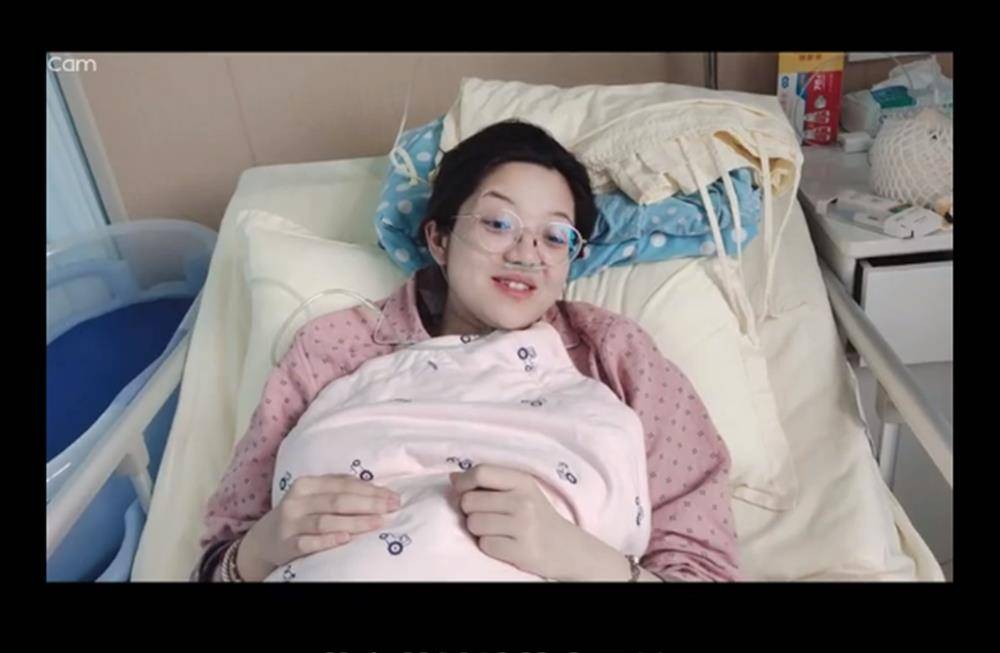 柠檬|《快乐星球》冰柠檬要生啦！挺孕肚四肢纤细，产前羊水不够引担忧