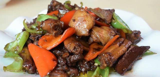 啤酒鸭做法视频教学 1ad995d7db5a4837a35520f40b36278a.jpeg