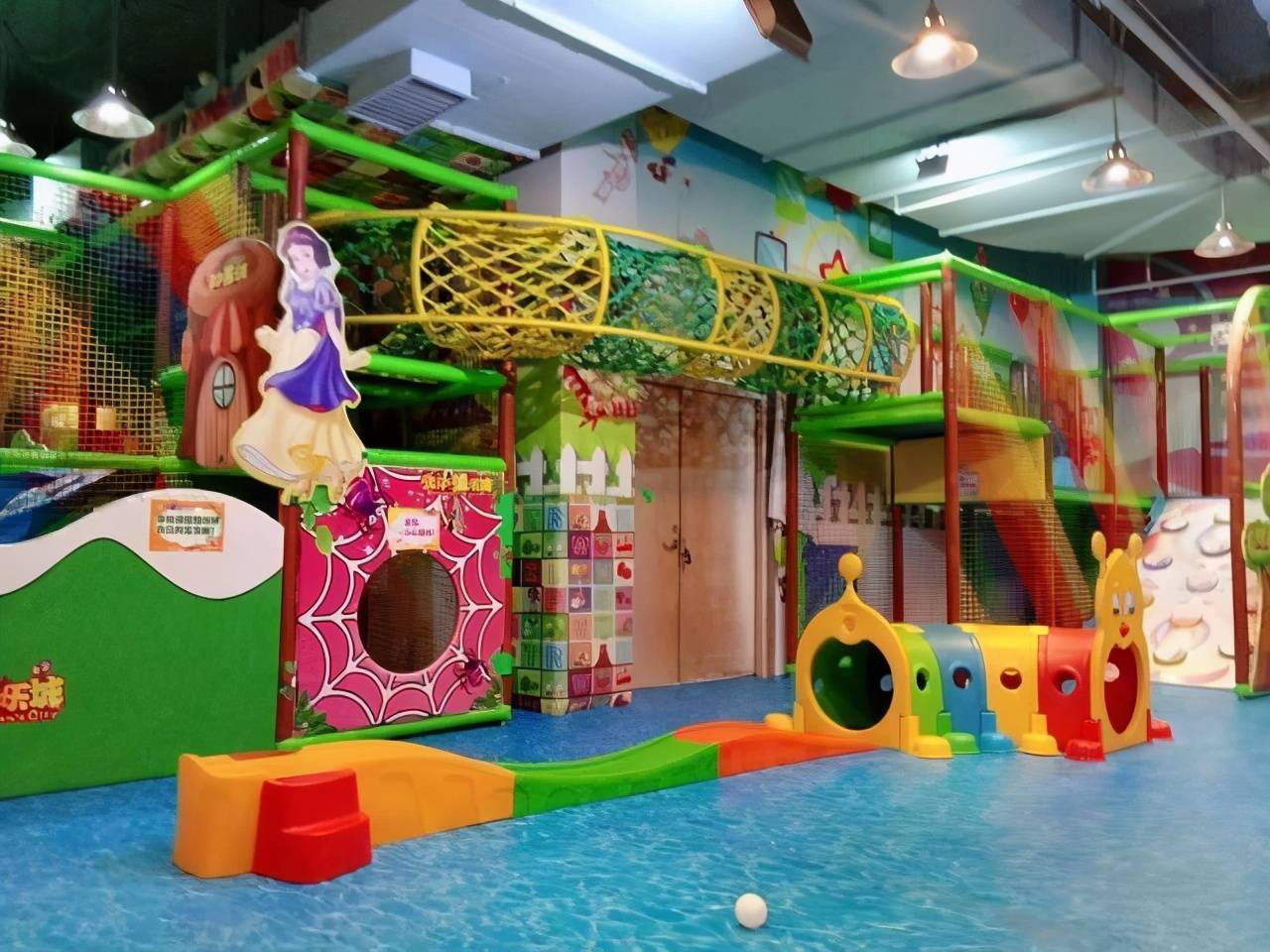 超大面积童乐园整天畅玩不无聊了解一下