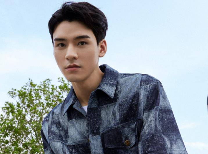 新综|龚俊才录制《中餐厅》，又被曝迎来新综，冲着INTO1说啥都看了