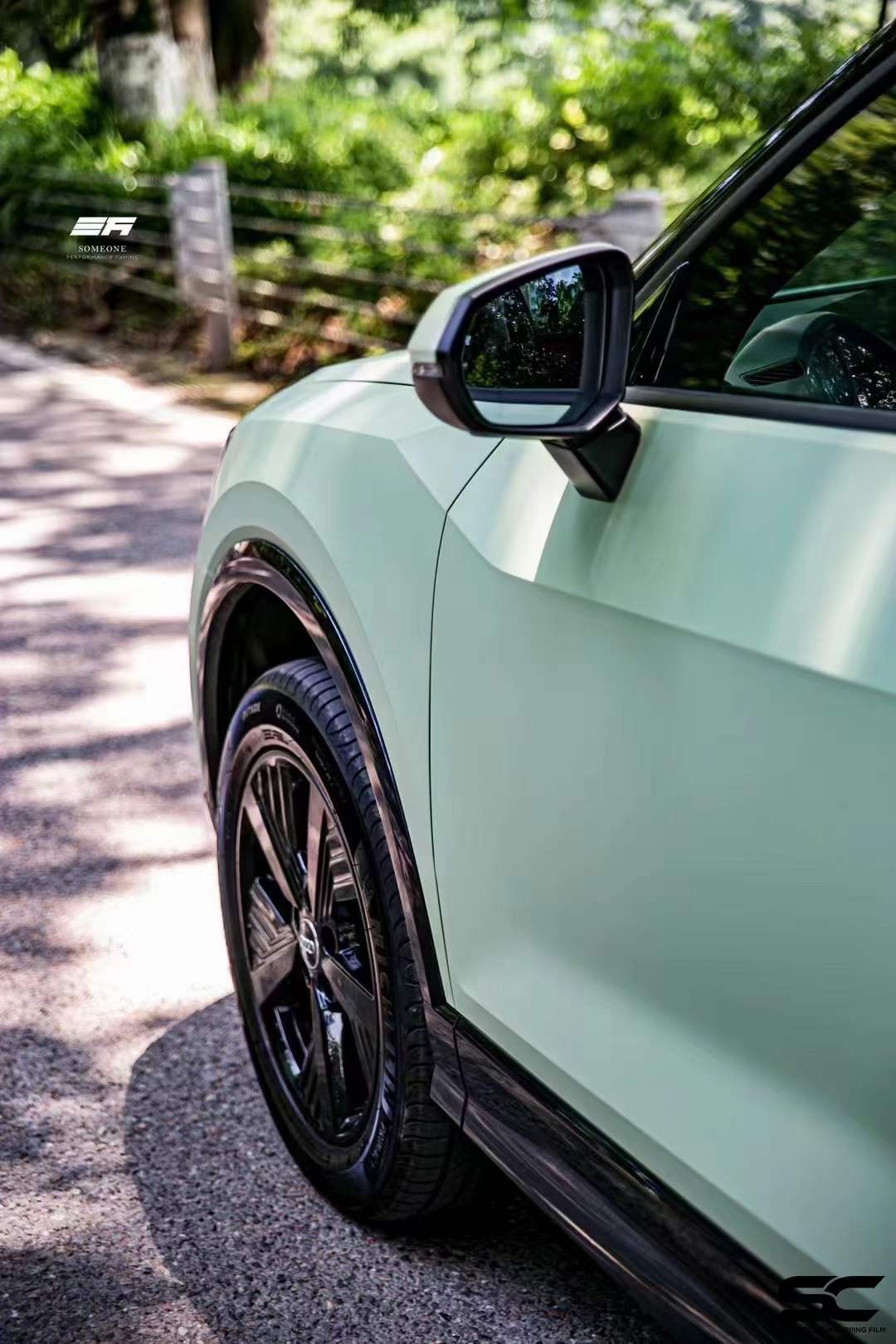 奥迪汽车贴膜sc改色膜消光卡其灰