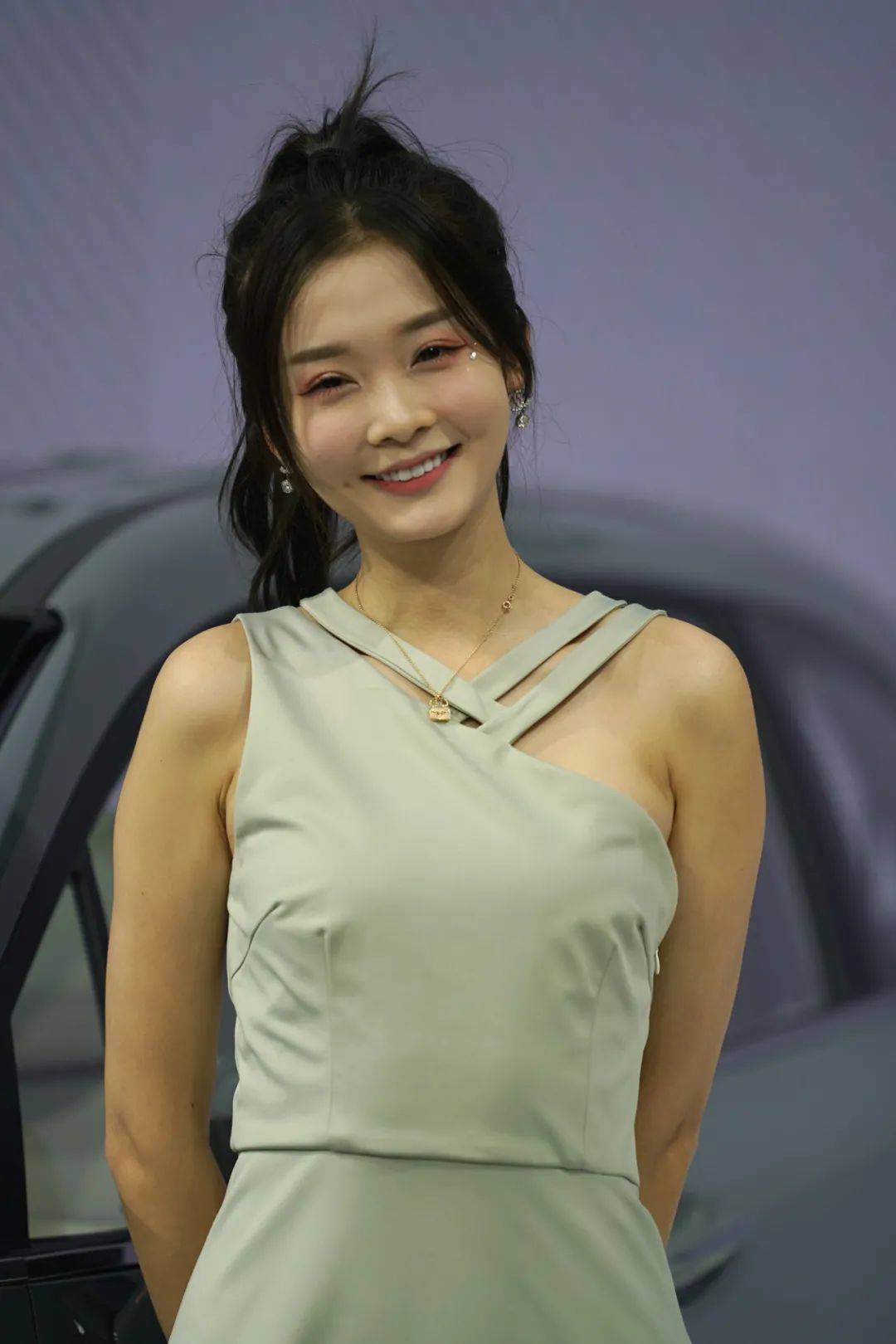 成都车展模特图集50张