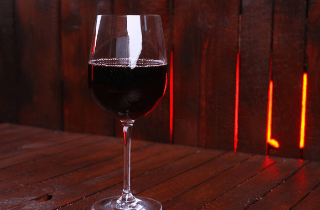 时间|红酒知识 | 如何鉴别红酒的好坏?教你几个小妙招!