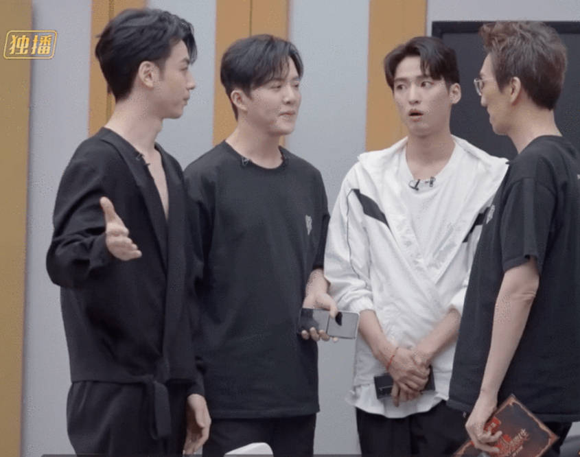 舞台|曝林志炫将退赛！林志炫组表演舞台分配惹争议，矛盾爆发口碑狂跌