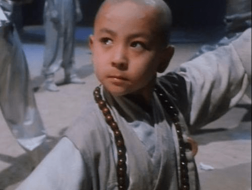 出道即巅峰 长大后又长又歪 现在他住别墅开豪车淡出娱乐圈!