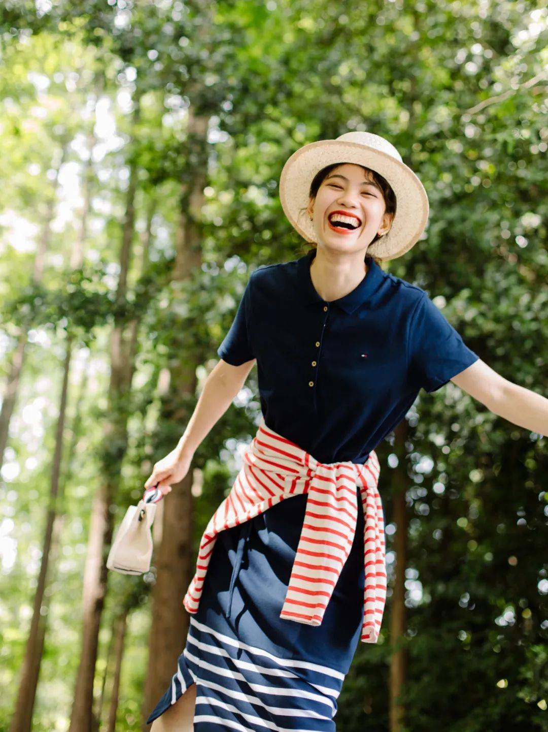 Polo|小个子“不穿裤子”最显高！早秋流行这样穿，好看又时髦