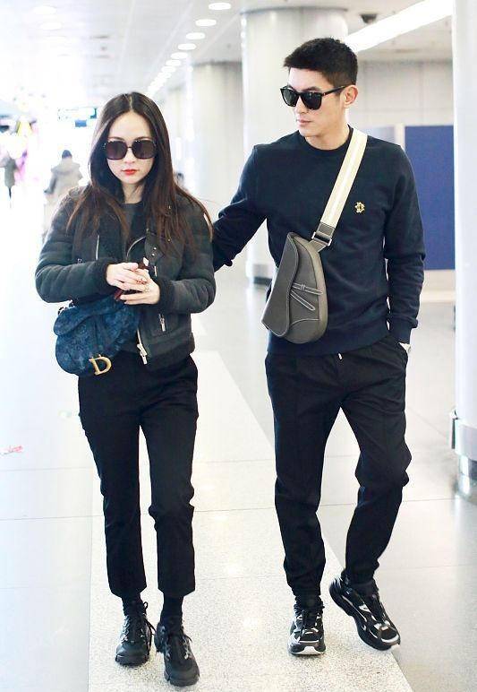 黑色|霍思燕虽然长得“寡淡”,但穿上皮衣也挺有味道的,就是妆太浓了