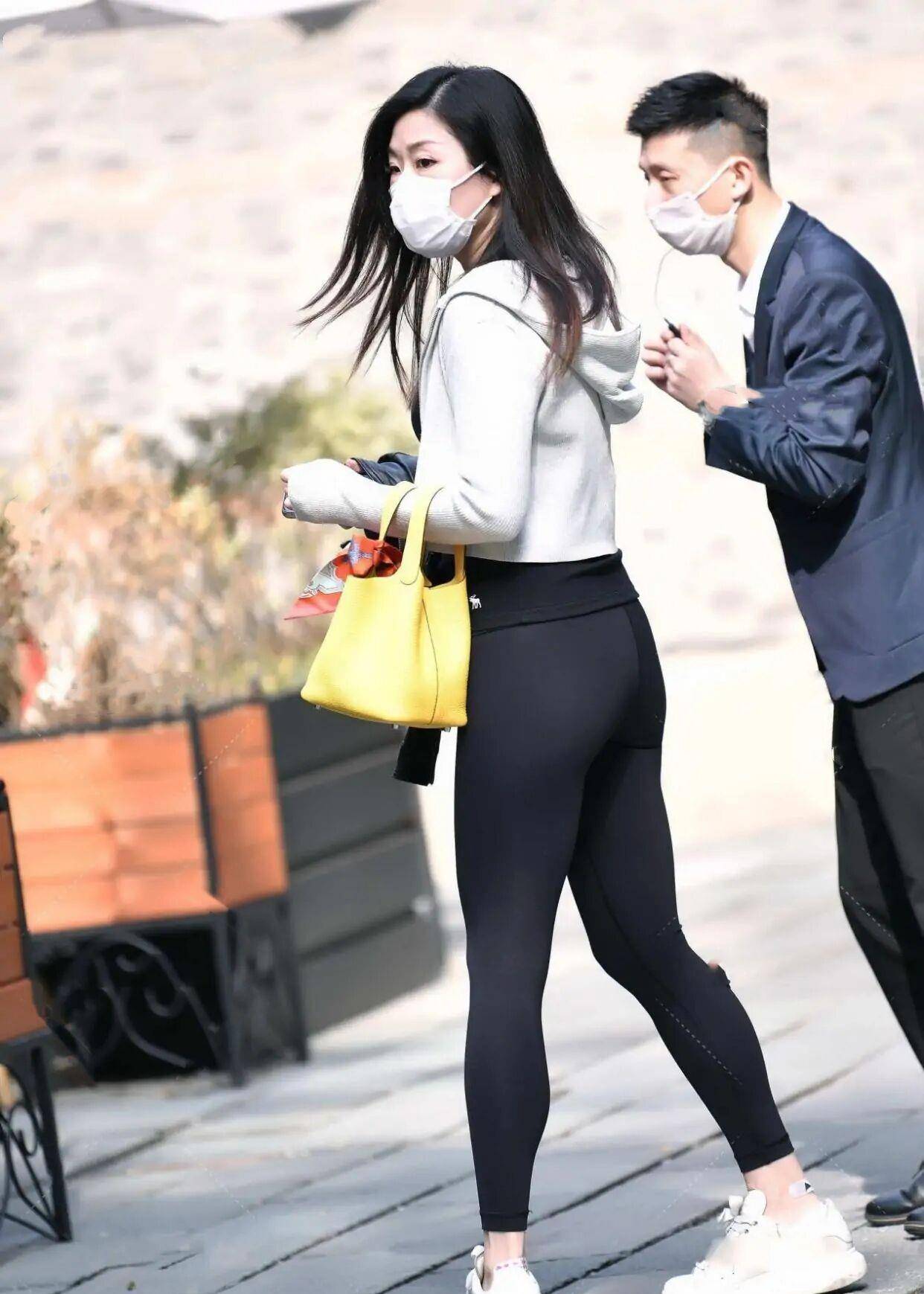 身材|“腿粗”女孩要放平心态，有了这“三套”搭配，时髦显瘦又高级！