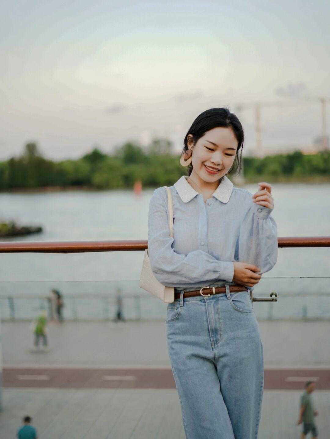 显得|秋季穿衣如何简单高级？几套通勤分享送给你，穿出高级感