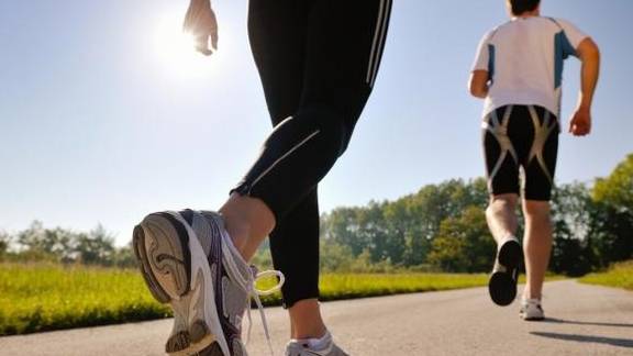 冰菊|误认为皮肤过敏，结果查出“肝硬化”，皮肤3处异常或是肝脏病变