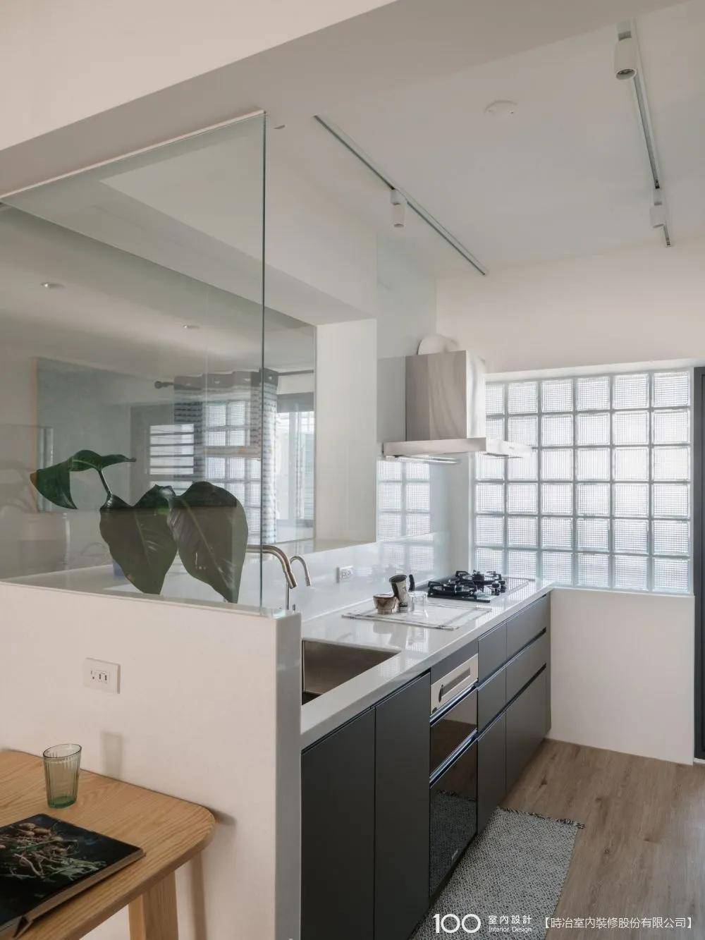 客厅|100㎡老屋翻新，全屋宜家家具，双洞洞板墙面真香！