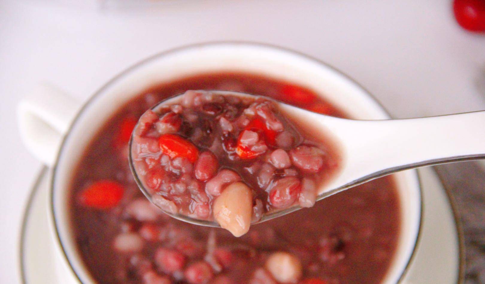 时间|天热了,我家隔三差五煮这粥,家人喝了脾胃好,比小米粥还养人!