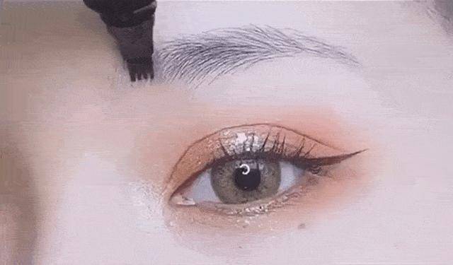 画眉|女生出门不要忘,再急也要化“淡妆”,教你正确顺序,简单又好看