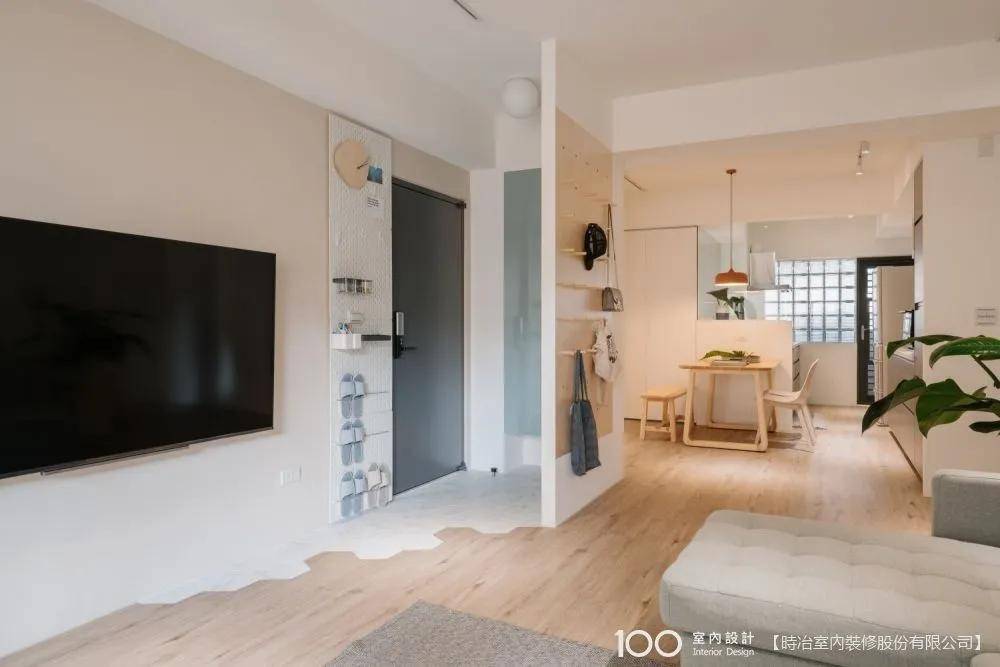 客厅|100㎡老屋翻新，全屋宜家家具，双洞洞板墙面真香！