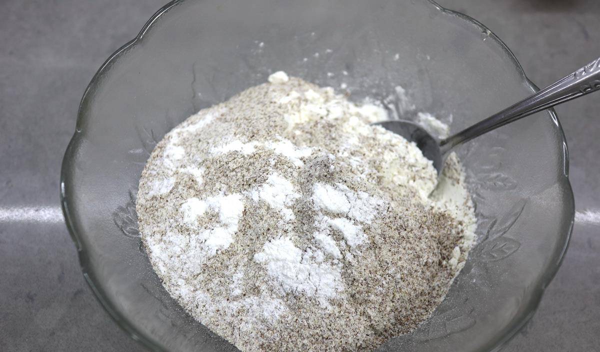 全麦|早餐粗粮细做，暄软小发糕15分钟出锅，孩子连吃8个说想天天吃