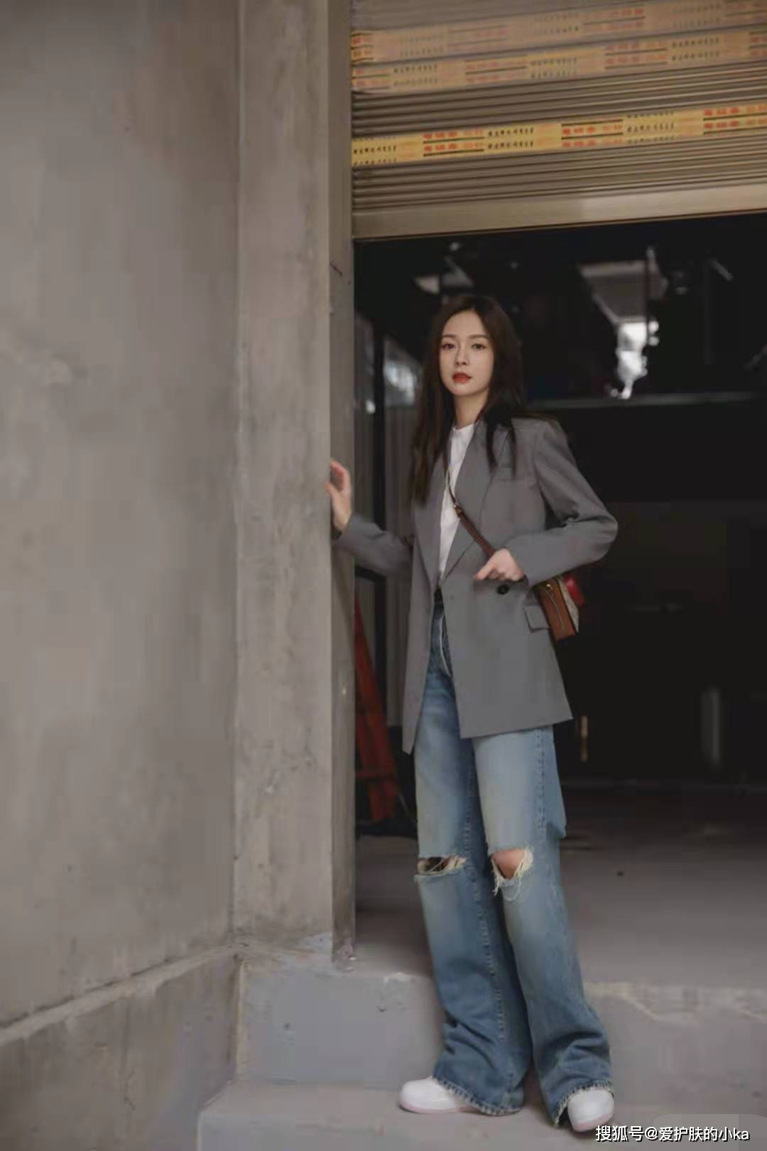 身材|沈梦辰初秋穿搭分享，运动风打扮青春靓丽，还以为她才20出头