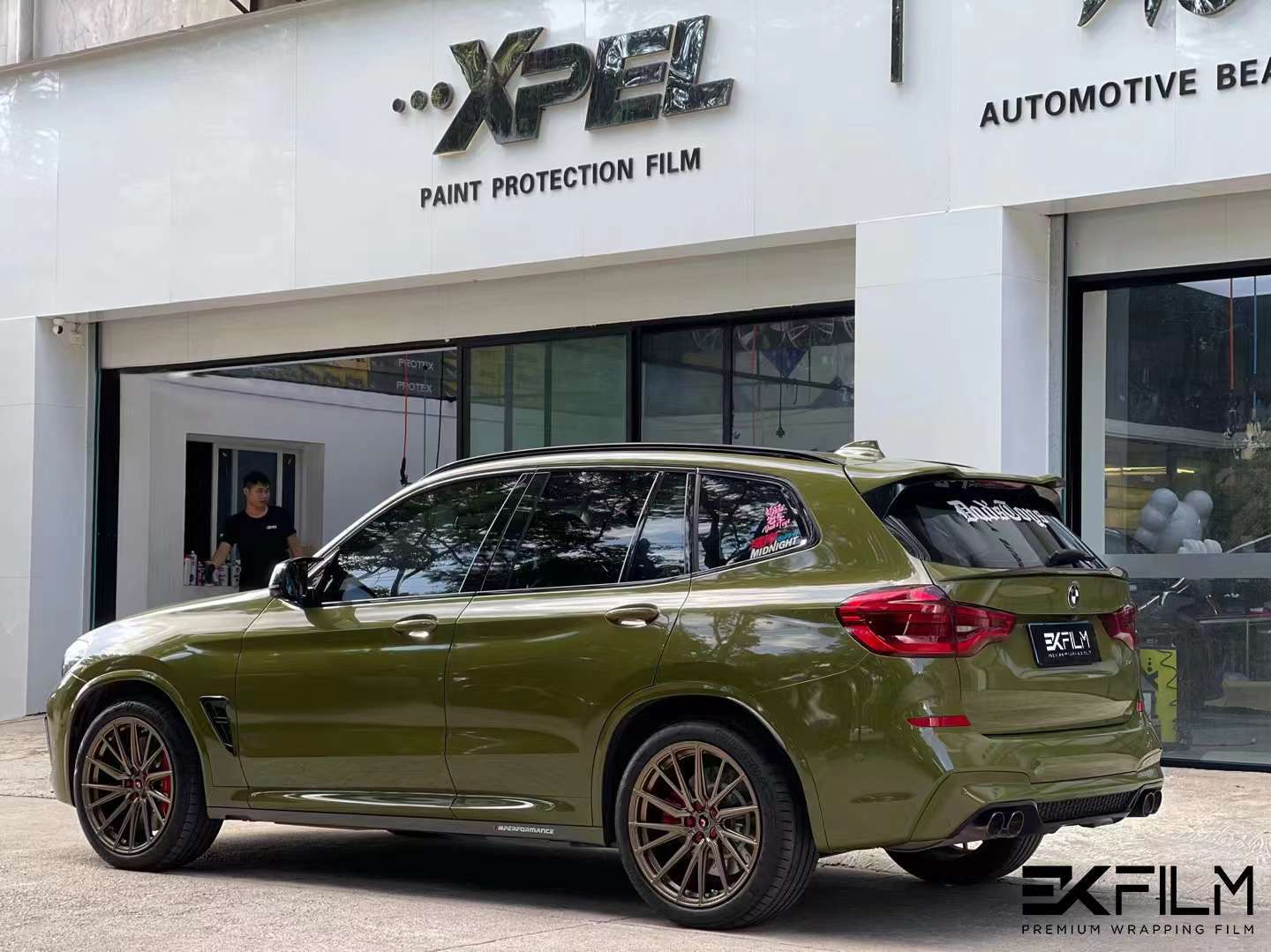 宝马x3汽车贴膜ekfilm-ek改色膜pet战斗绿