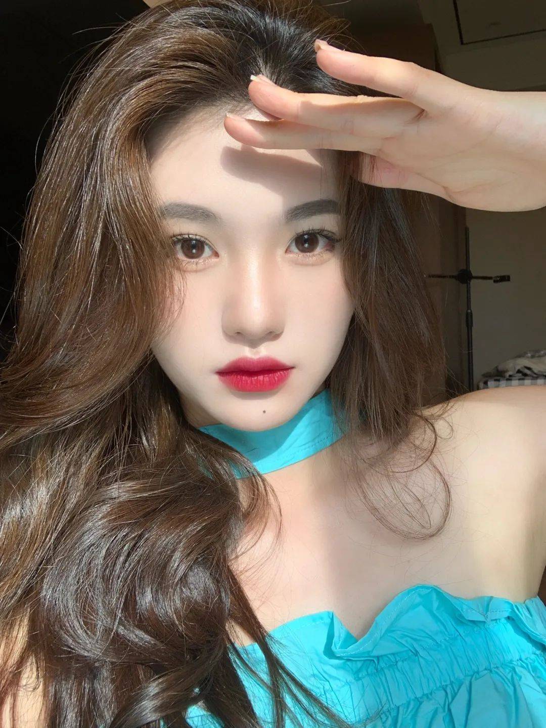 涂是|直男眼中女生涂口红VS不涂口红，差距也太大了……