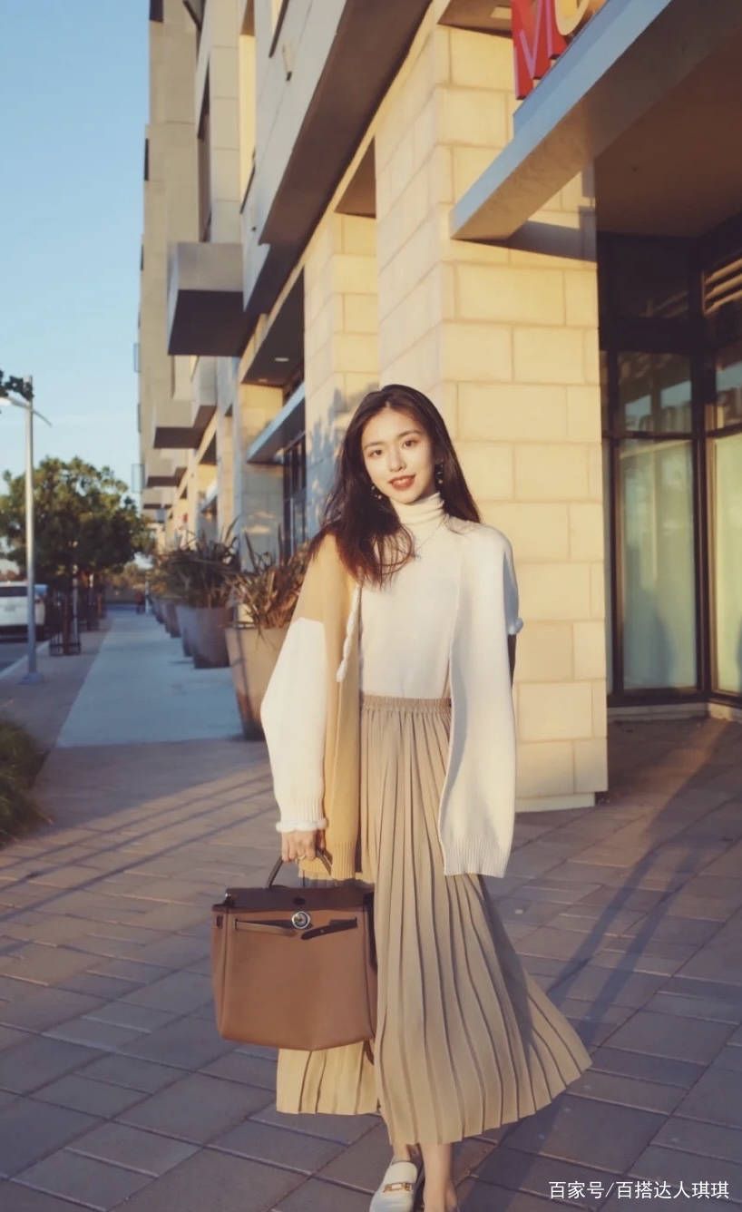 颜色|气质深深，小个子的秋冬季温暖叠穿搭配