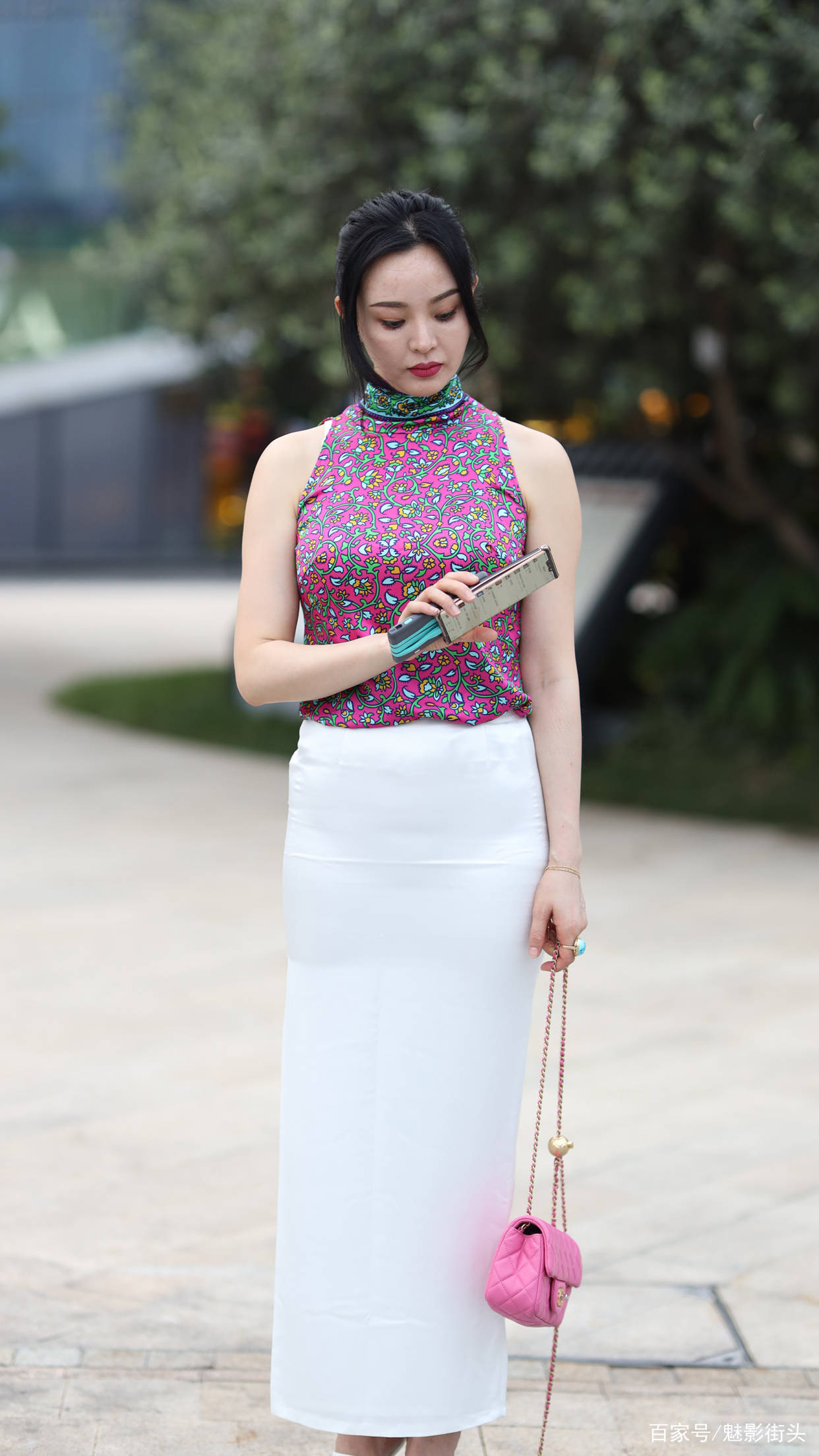 真丝|30+的女人有多美？关键在于怎么搭配，穿对了美得优雅又高级