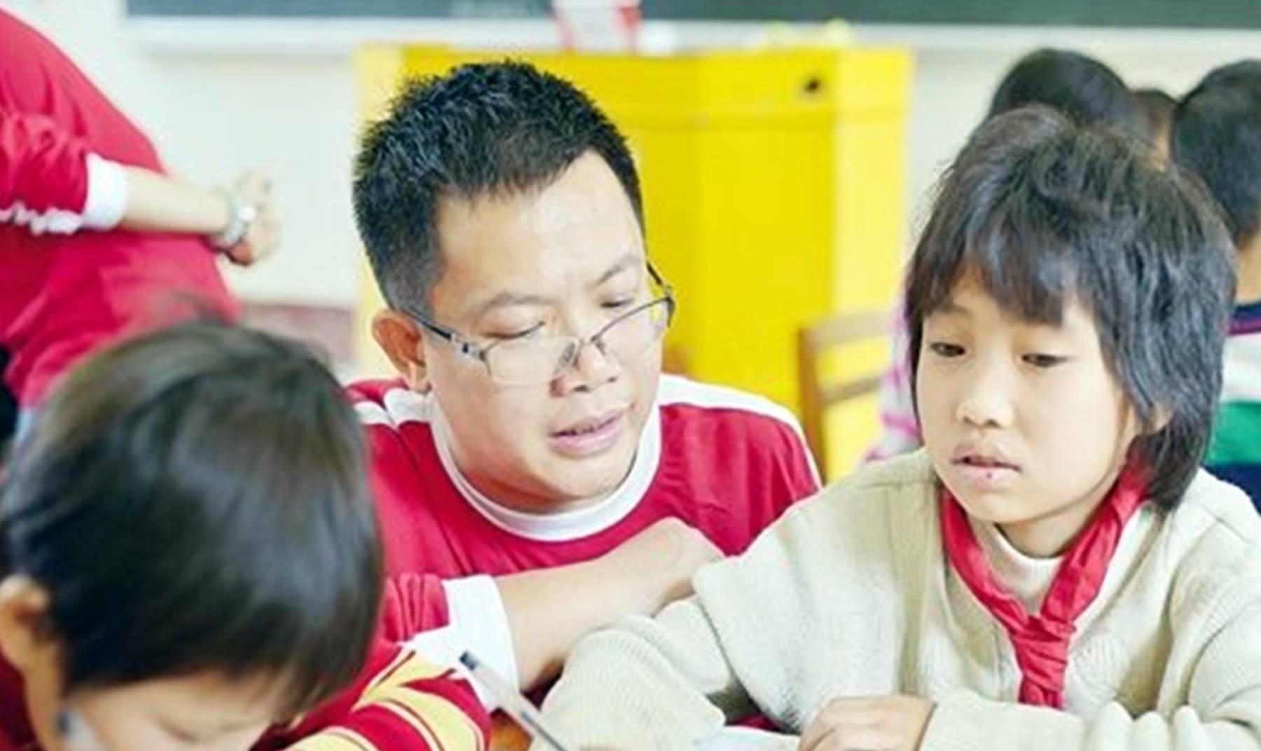 生活|为啥穷人成生育主力？穷孩子经历辛酸，穷父母也有无奈，都为生活