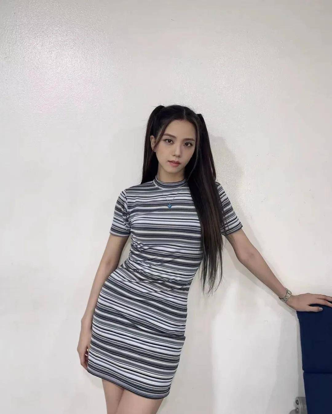 女神|赵露思、Rose的双马尾，治好了我的低颅顶！