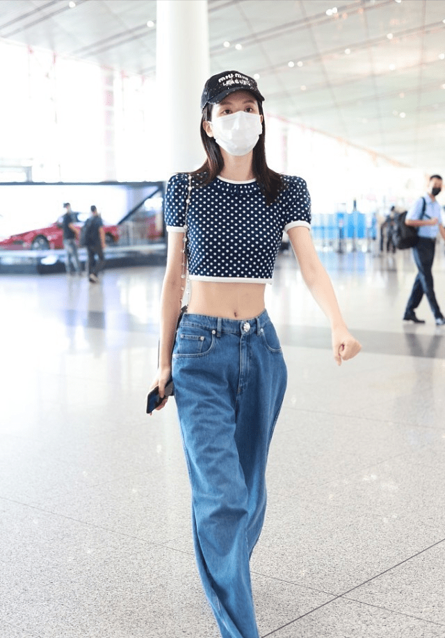 元素|波点款服饰减龄而又时髦，年轻女孩选择无压力，魅力无穷