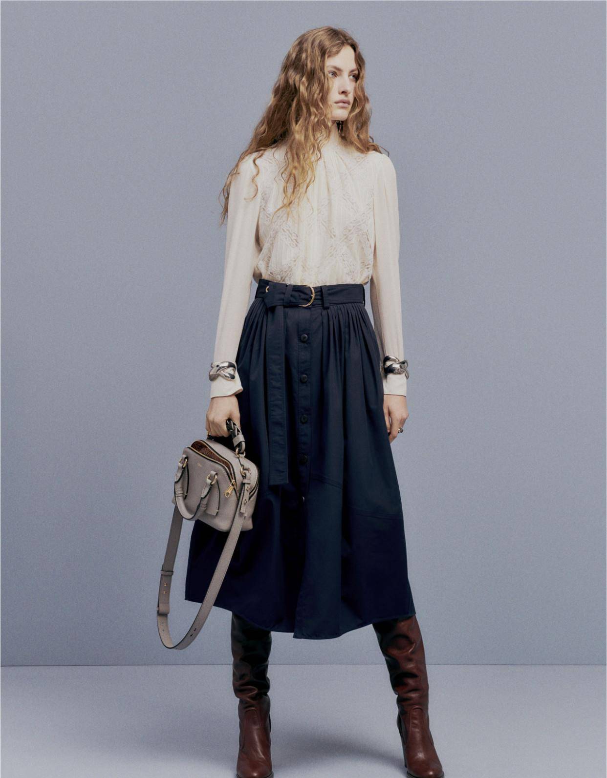 本质|2020早秋服装:让服装本质说故事,Chloe用基本元素大玩穿搭游戏